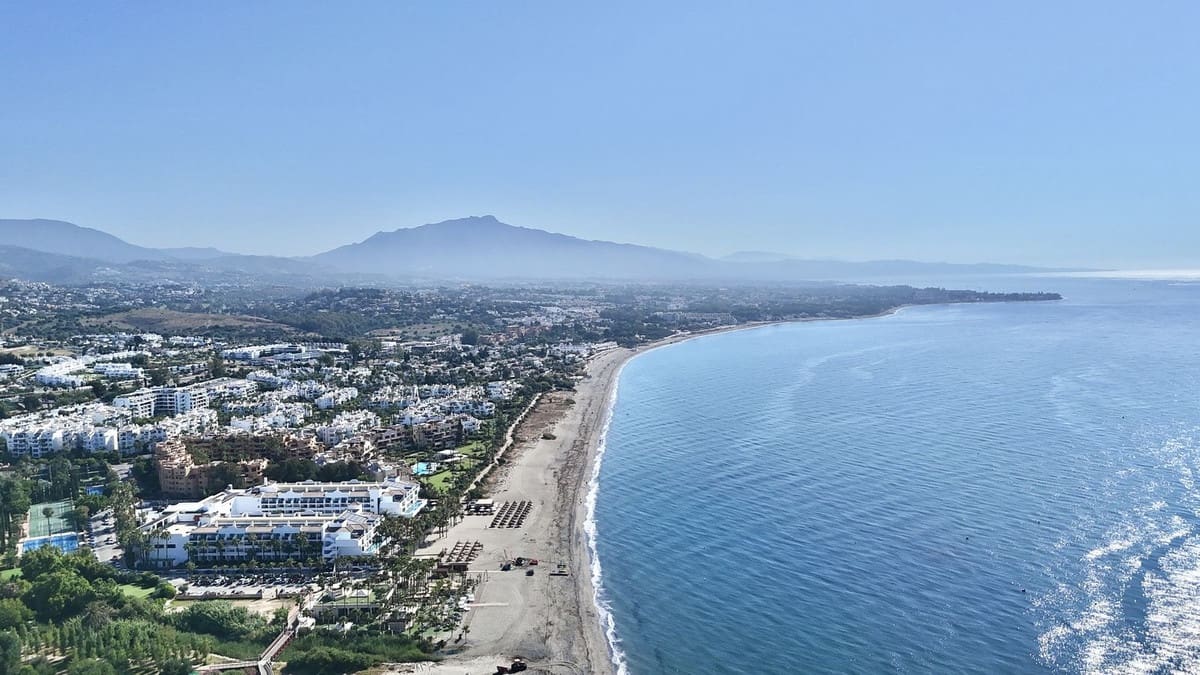 3 soveværelse Lejlighed til salg i Estepona med swimmingpool - € 650.000 (Ref: 9987092)