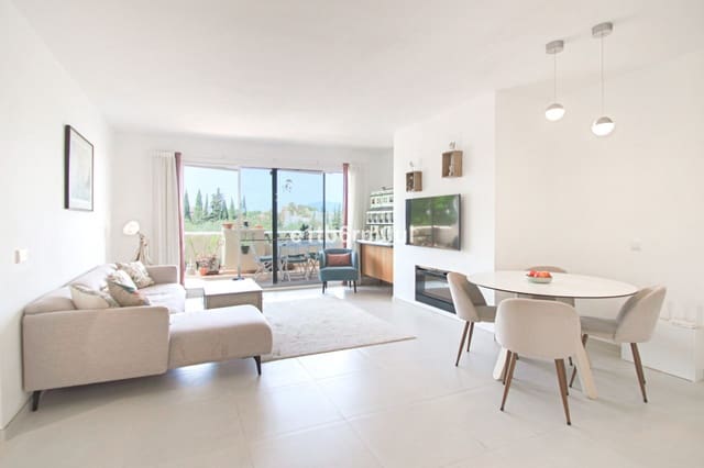 3 bedroom Penthouse for sale in Lomas De Marbella, Marbella with pool - € 795,000 (Ref: 9987093)
