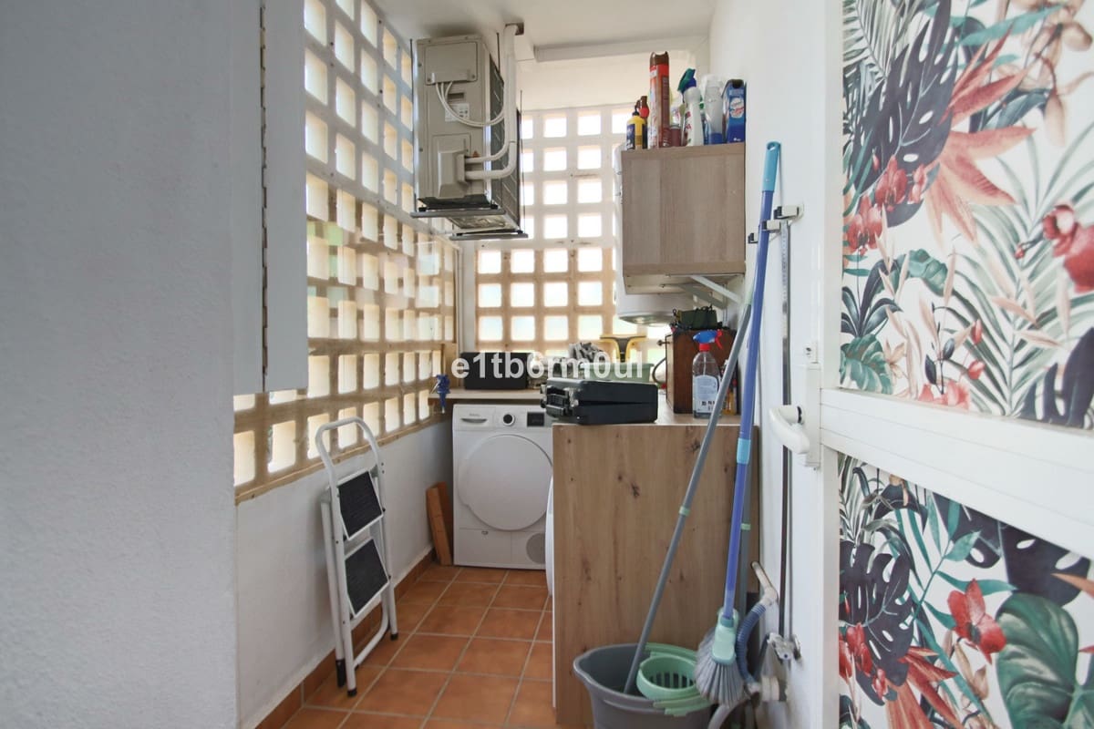 3 bedroom Penthouse for sale in Golden Mile with pool - € 795,000 (Ref: 9987093)