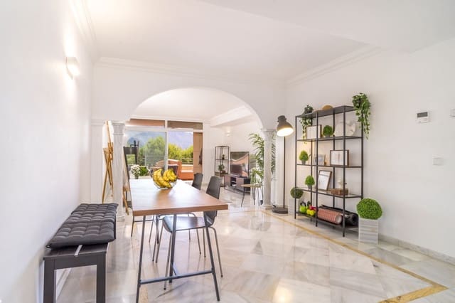2 soverom Leilighet til salgs i Puerto Banus, Marbella med svømmebasseng - € 595 000 (Ref: 9987095)