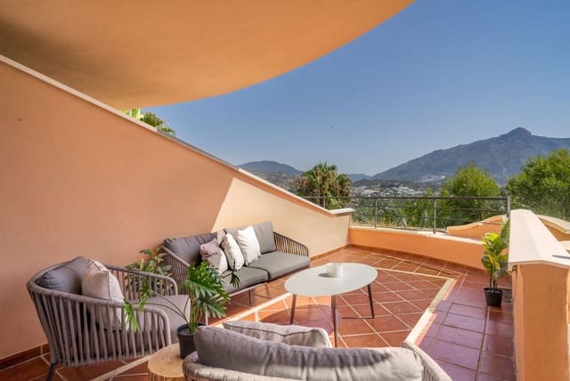 2 soverom Leilighet til salgs i Puerto Banus, Marbella med svømmebasseng - € 595 000 (Ref: 9987095)
