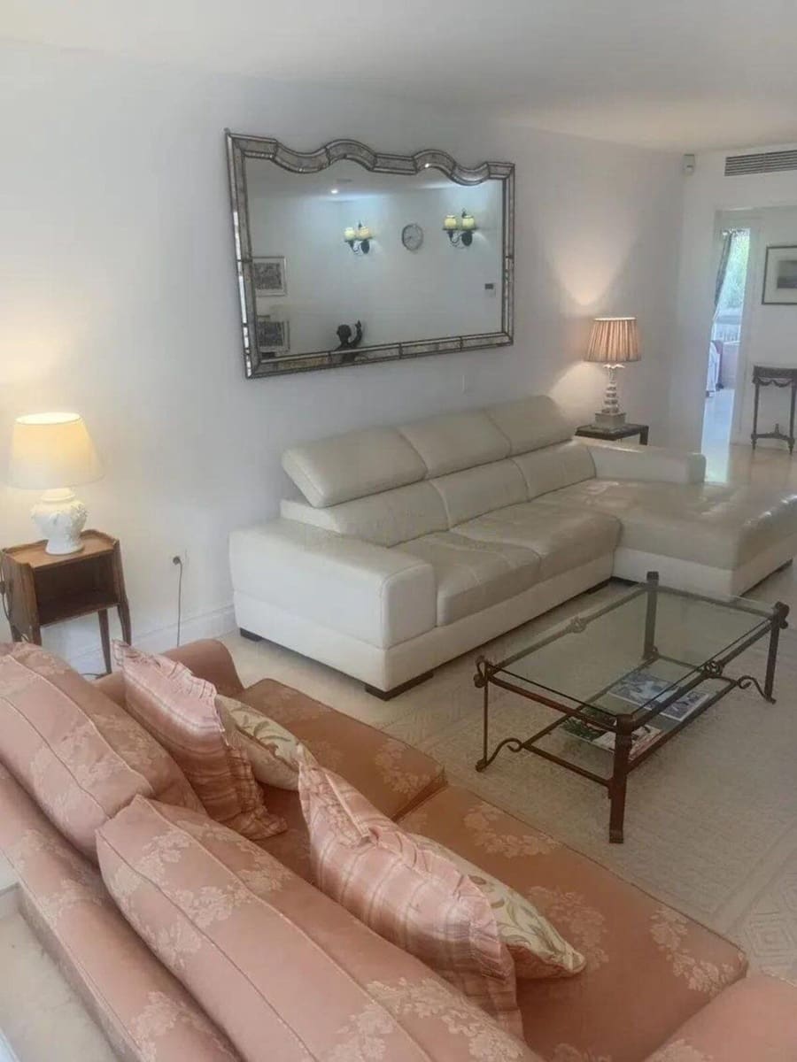 2 Zimmer Apartment zu verkaufen in Golden Mile mit Pool - 895.000 € (Ref: 9987098)