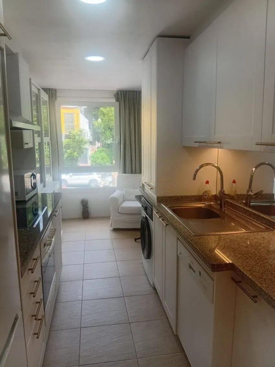 2 Zimmer Apartment zu verkaufen in Golden Mile mit Pool - 895.000 € (Ref: 9987098)