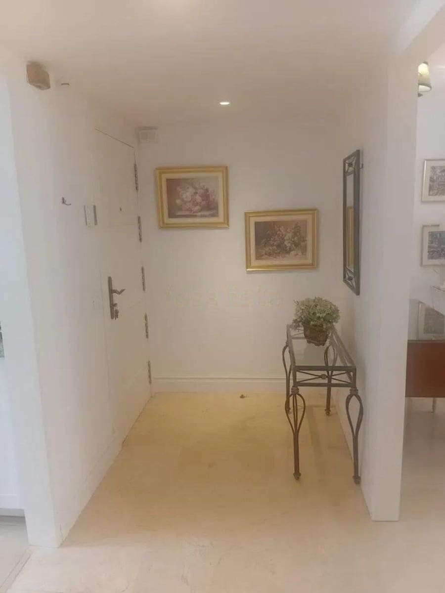 2 Zimmer Apartment zu verkaufen in Golden Mile mit Pool - 895.000 € (Ref: 9987098)
