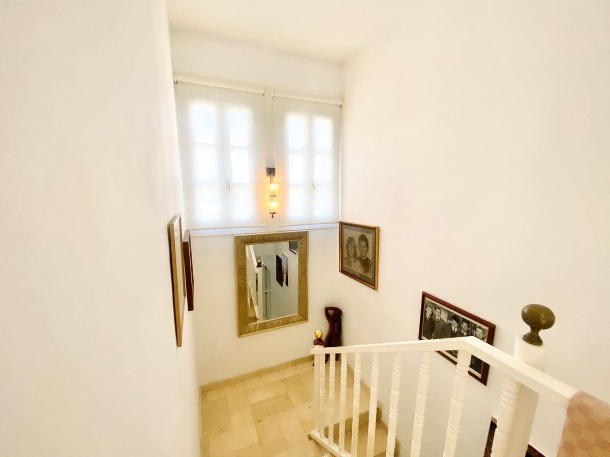 3 slaapkamer Villa te koop in Benamara met zwembad - € 1.300.000 (Ref: 9987099)