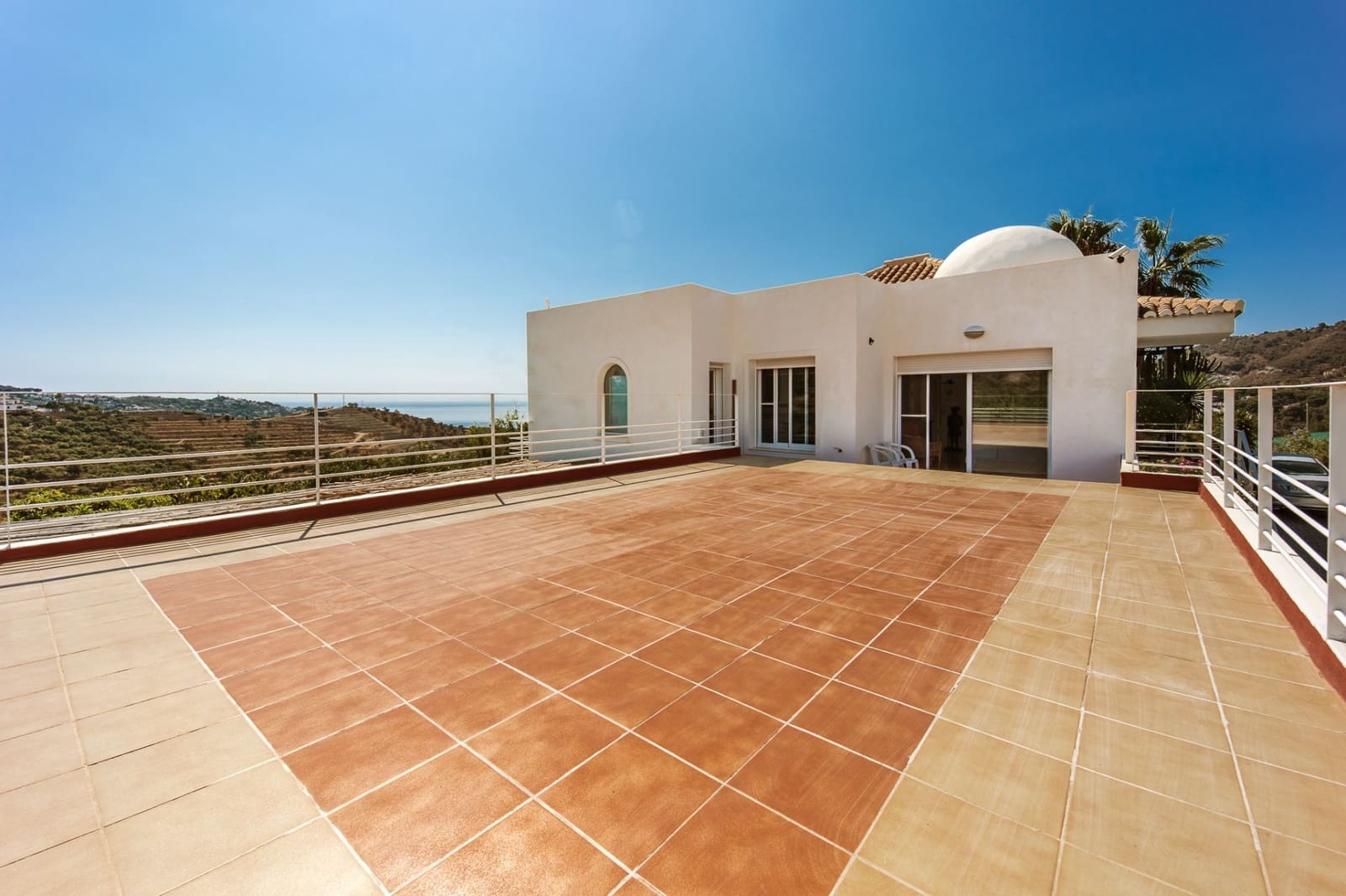 4 bedroom Finca/Country House for sale in La Herradura with pool garage - € 1,750,000 (Ref: 8337104)