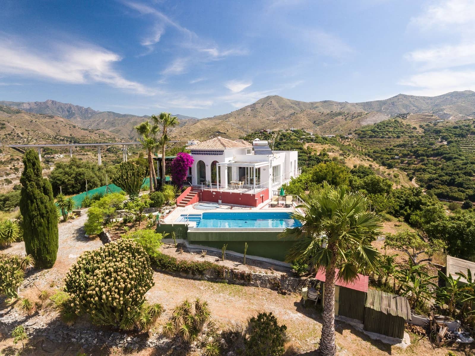 4 bedroom Finca/Country House for sale in La Herradura with pool garage - € 1,750,000 (Ref: 8337104)
