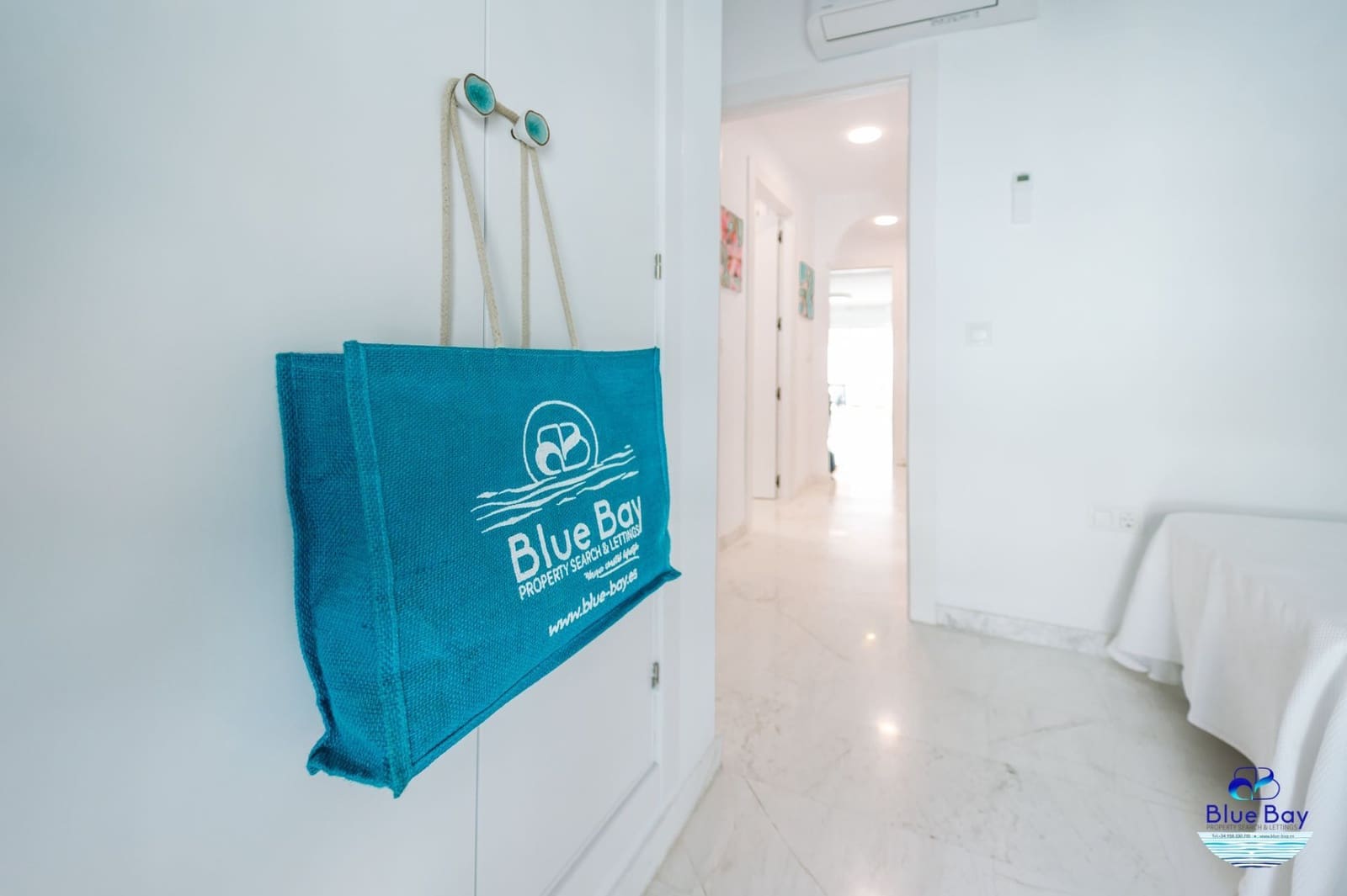 2 bedroom Apartment for rent in La Herradura with pool garage - € 1,400 (Ref: 8559381)