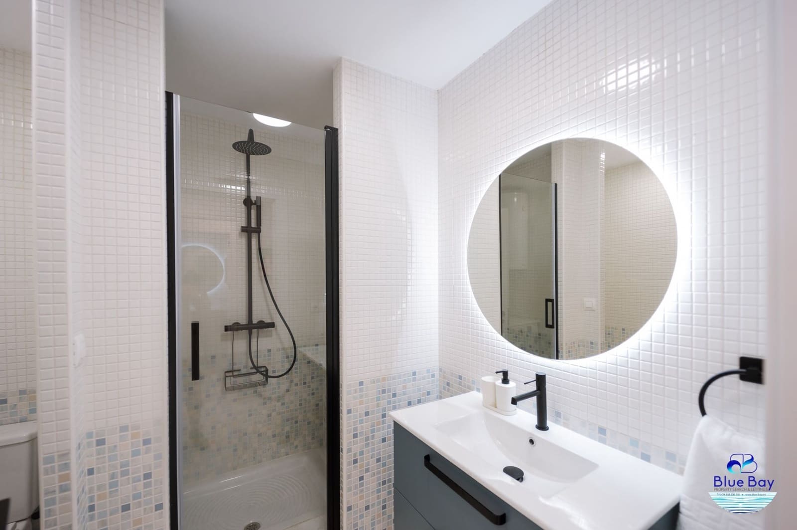 2 bedroom Apartment for rent in La Herradura with pool garage - € 1,400 (Ref: 8559381)