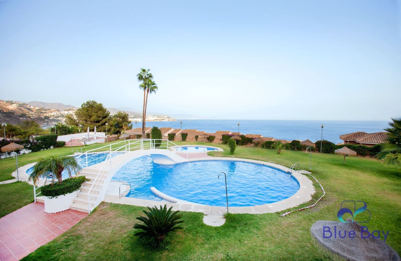 2 bedroom Apartment for rent in La Herradura with pool garage - € 1,400 (Ref: 8559381)