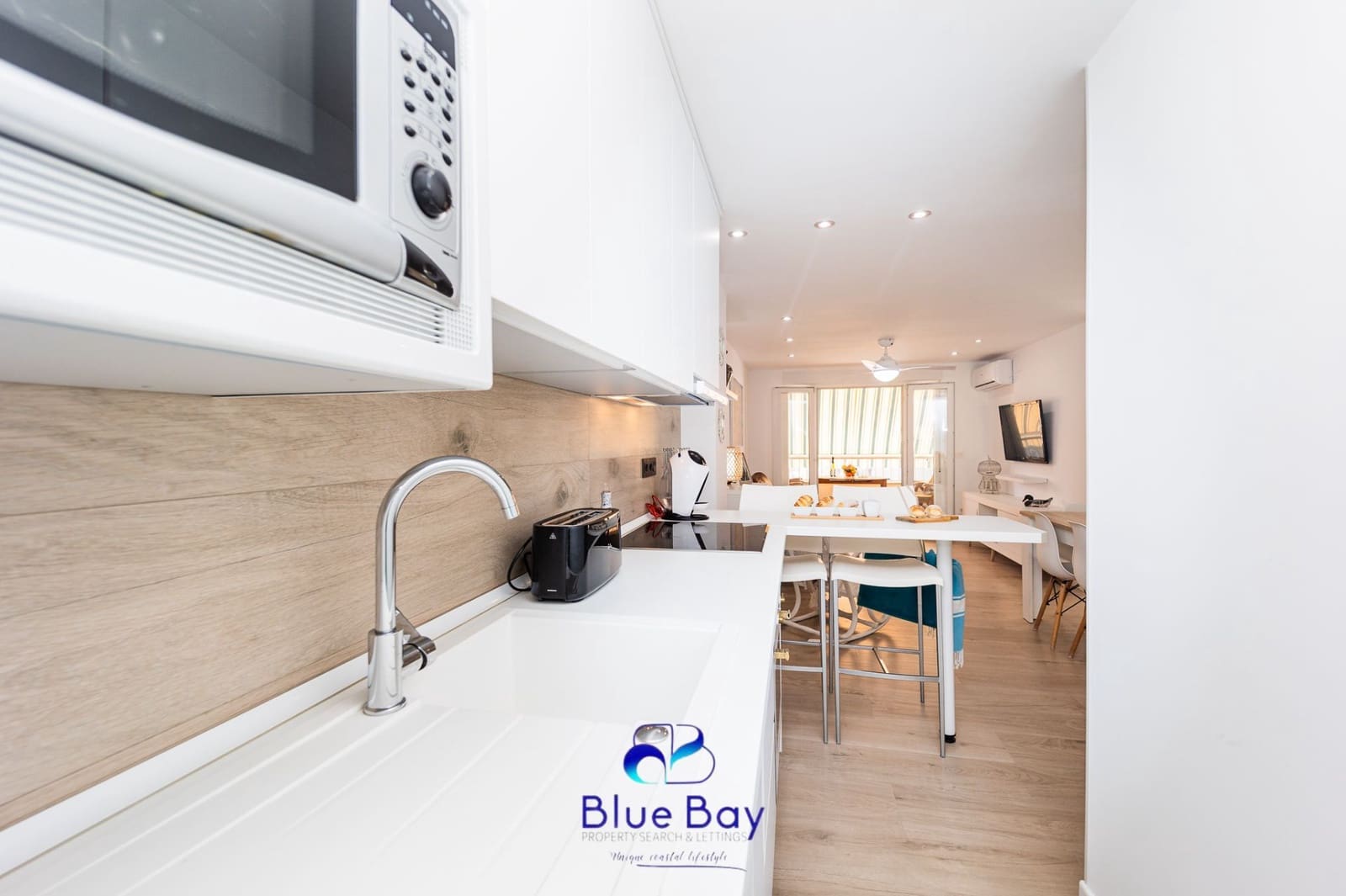 2 soveværelse Lejlighed til leje i La Herradura med garage - € 1.350 (Ref: 8677499)