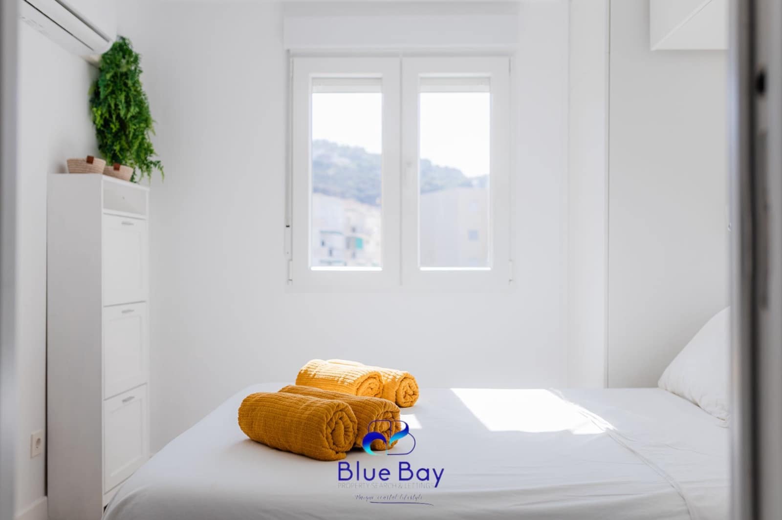 2 soveværelse Lejlighed til leje i La Herradura med garage - € 1.350 (Ref: 8677499)