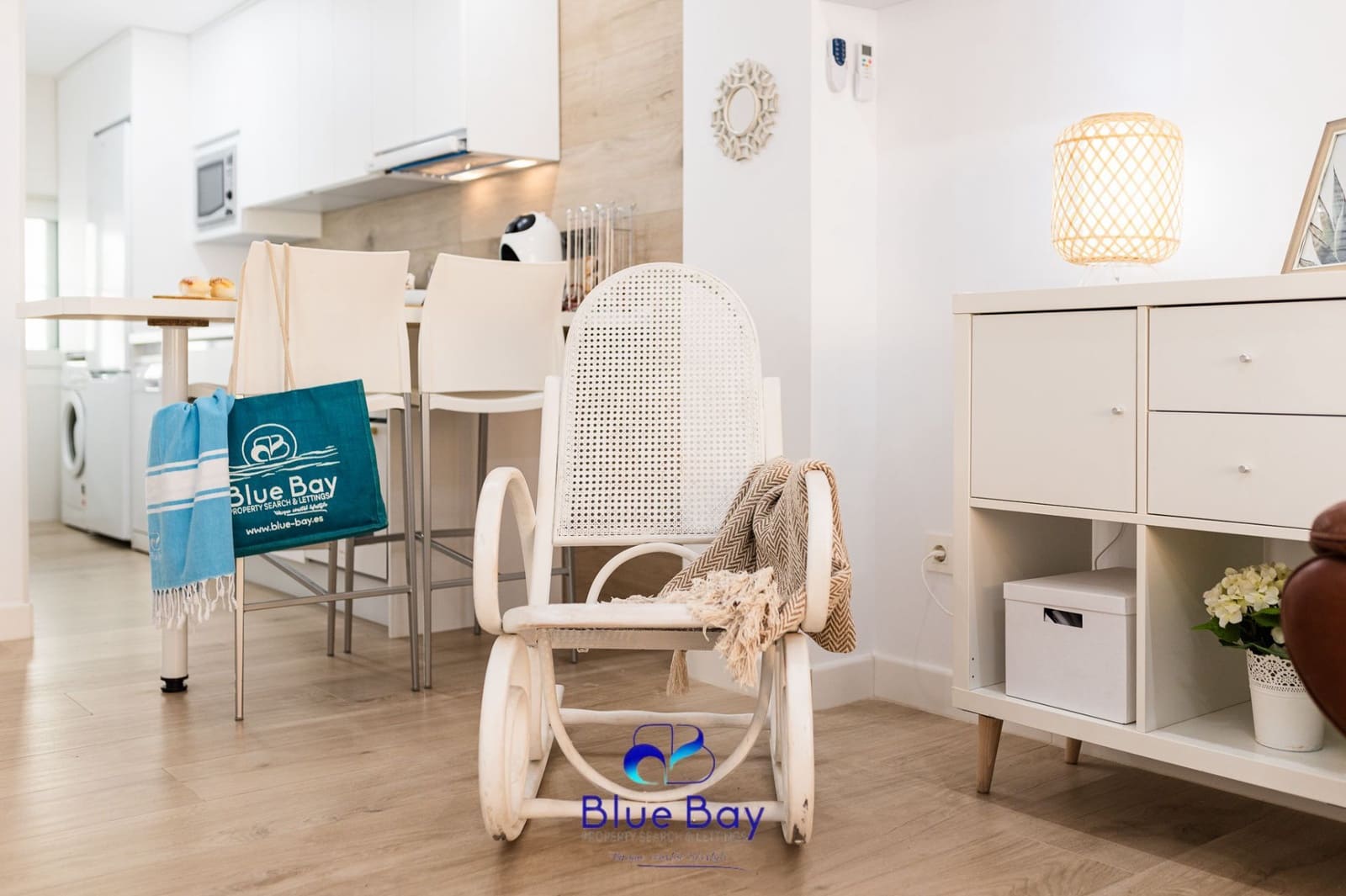 2 soveværelse Lejlighed til leje i La Herradura med garage - € 1.350 (Ref: 8677499)