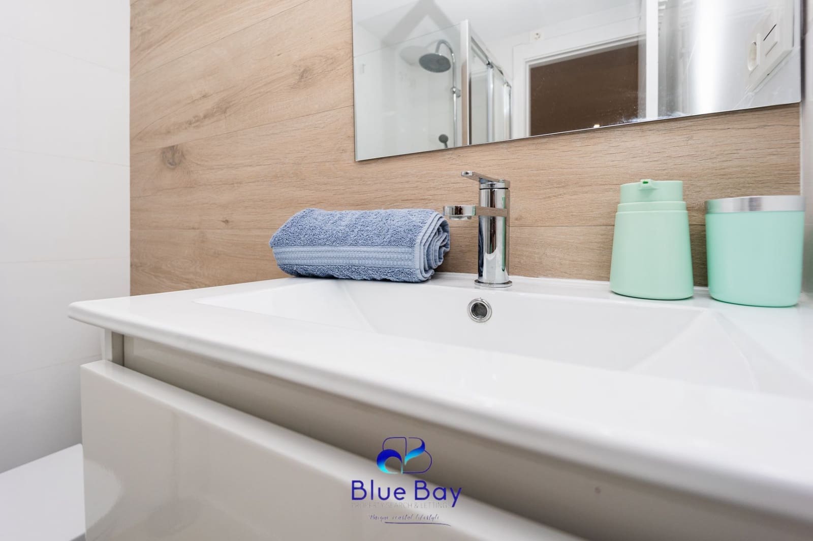 2 soveværelse Lejlighed til leje i La Herradura med garage - € 1.350 (Ref: 8677499)