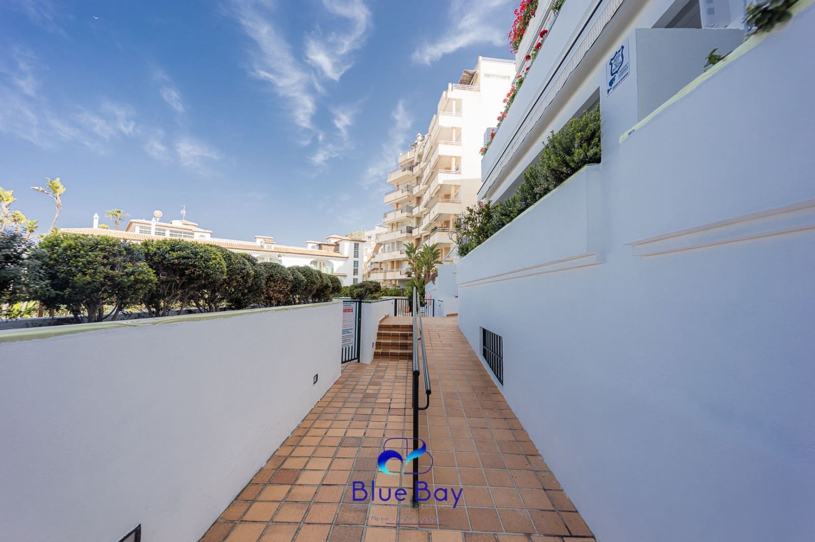 1 sovrum Lägenhet att hyra i La Herradura med pool garage - 1 200 € (Ref: 8699381)