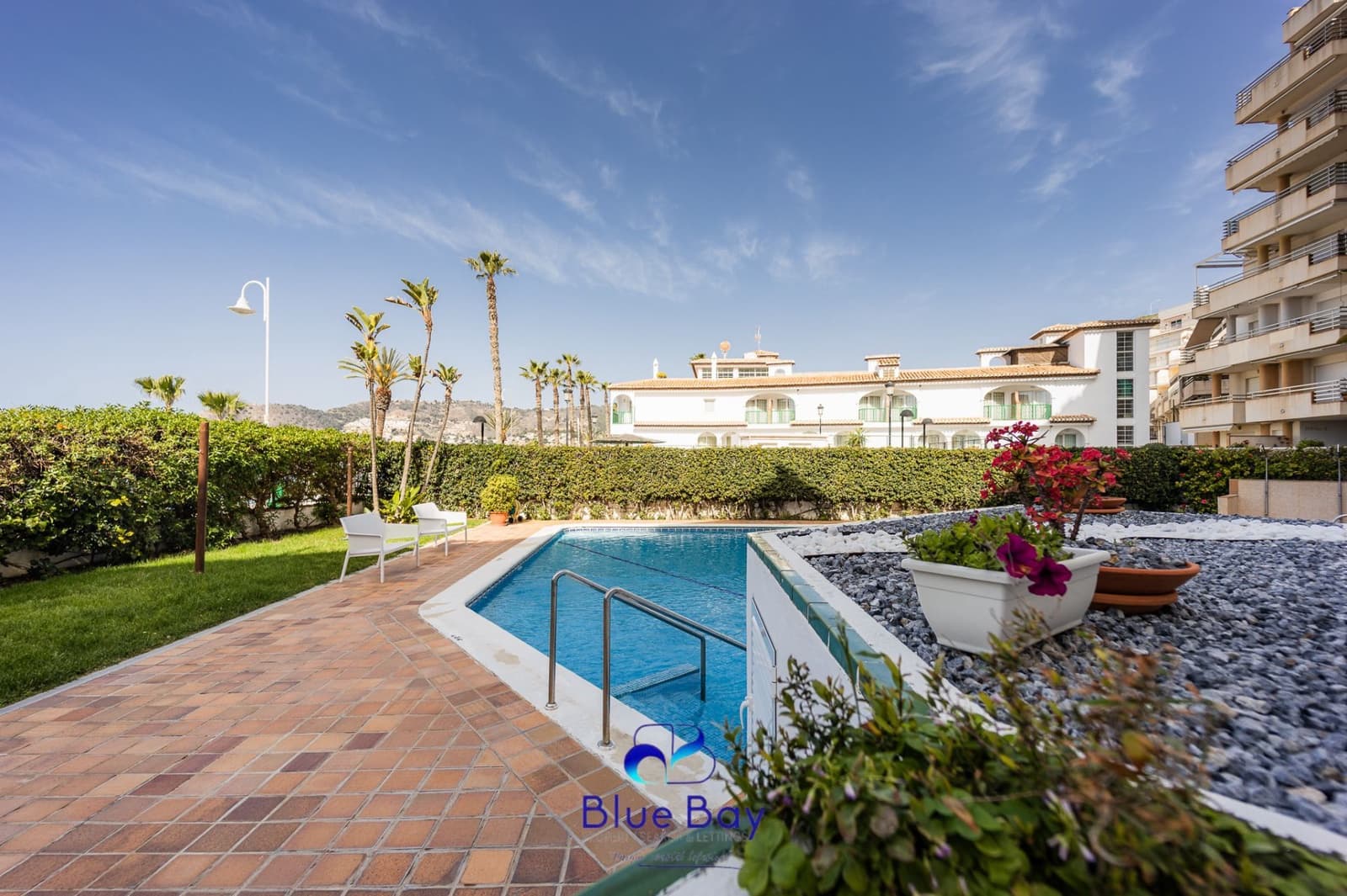 1 sovrum Lägenhet att hyra i La Herradura med pool garage - 1 200 € (Ref: 8699381)