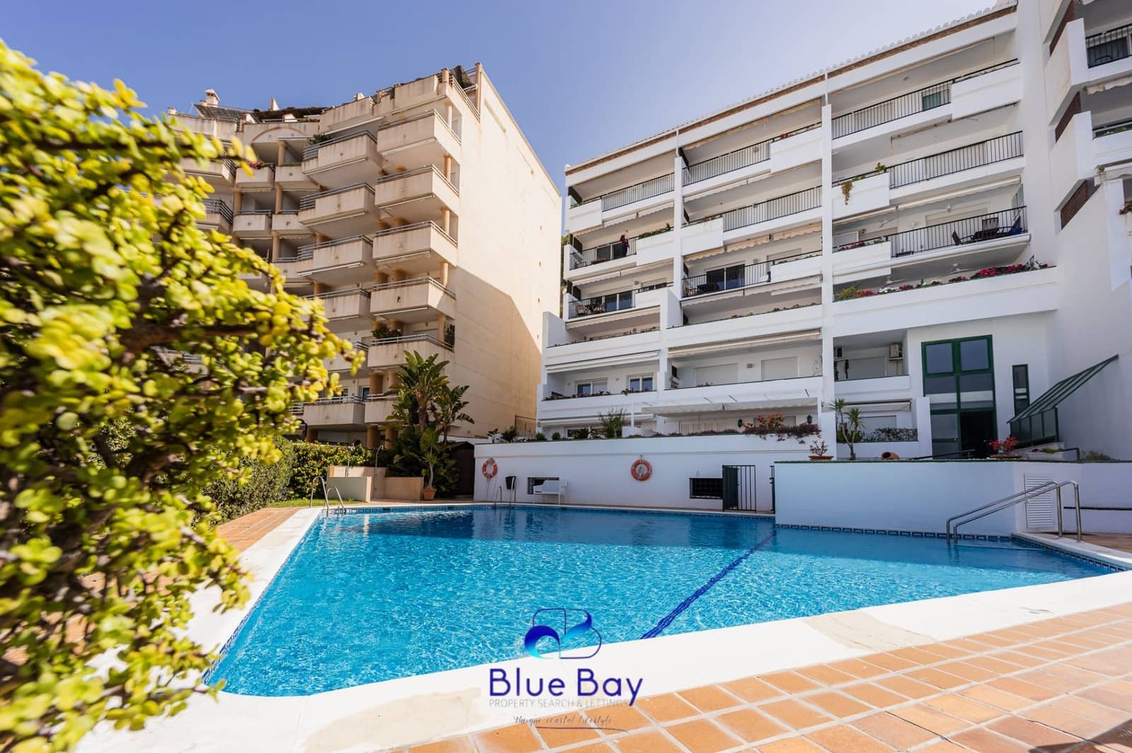 1 sovrum Lägenhet att hyra i La Herradura med pool garage - 1 200 € (Ref: 8699381)