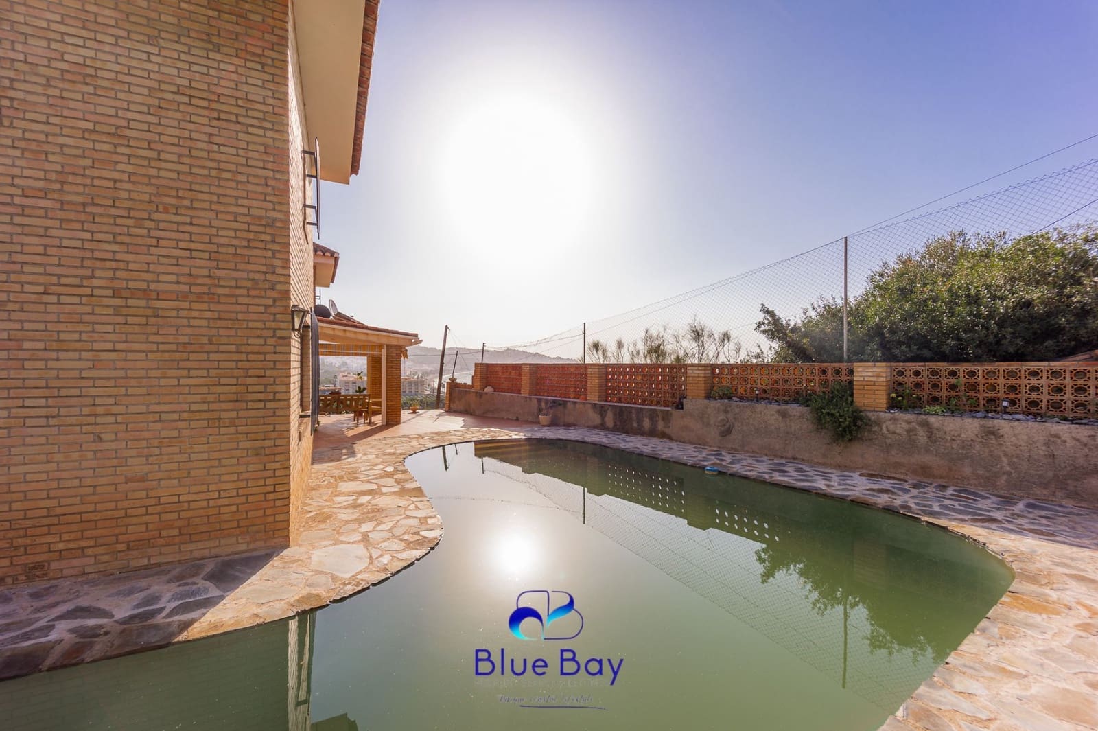 5 bedroom Villa for sale in La Herradura with pool garage - € 2,500,000 (Ref: 8750205)