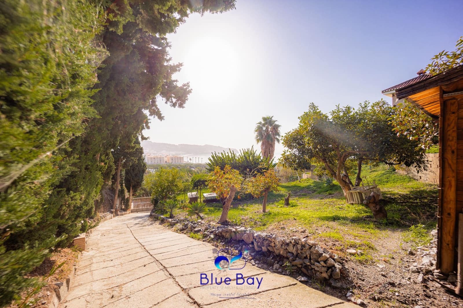 5 bedroom Villa for sale in La Herradura with pool garage - € 2,500,000 (Ref: 8750205)