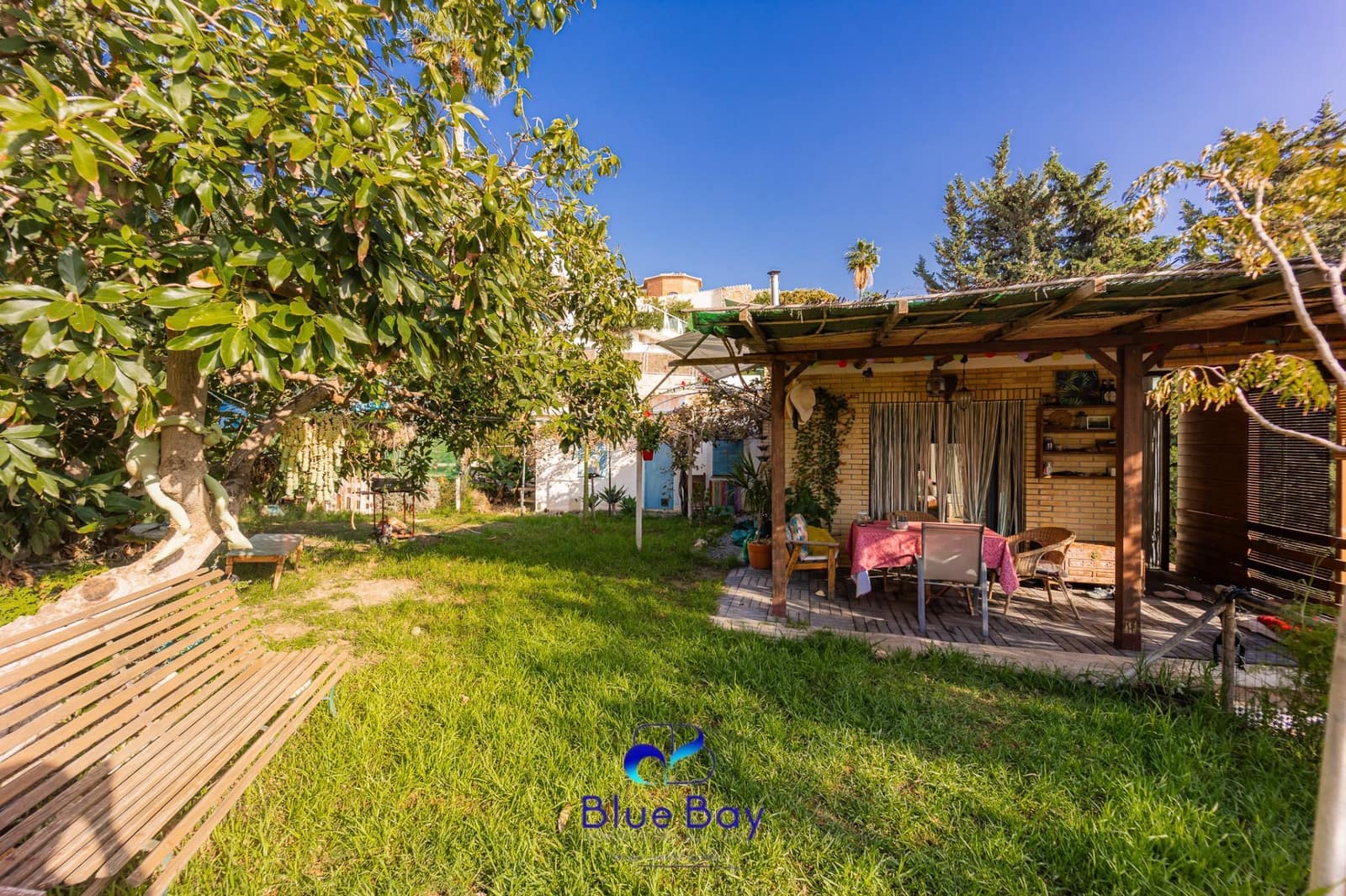 5 bedroom Villa for sale in La Herradura with pool garage - € 2,500,000 (Ref: 8750205)