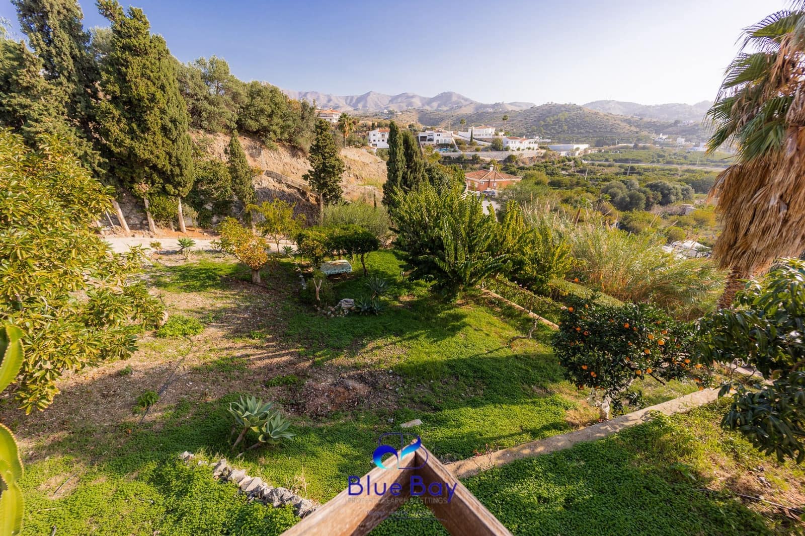 5 bedroom Villa for sale in La Herradura with pool garage - € 2,500,000 (Ref: 8750205)