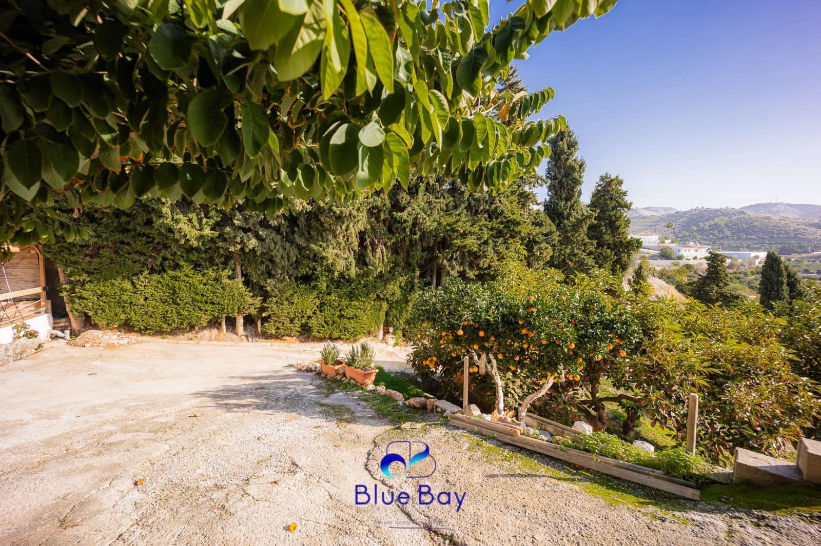 5 bedroom Villa for sale in La Herradura with pool garage - € 2,500,000 (Ref: 8750205)