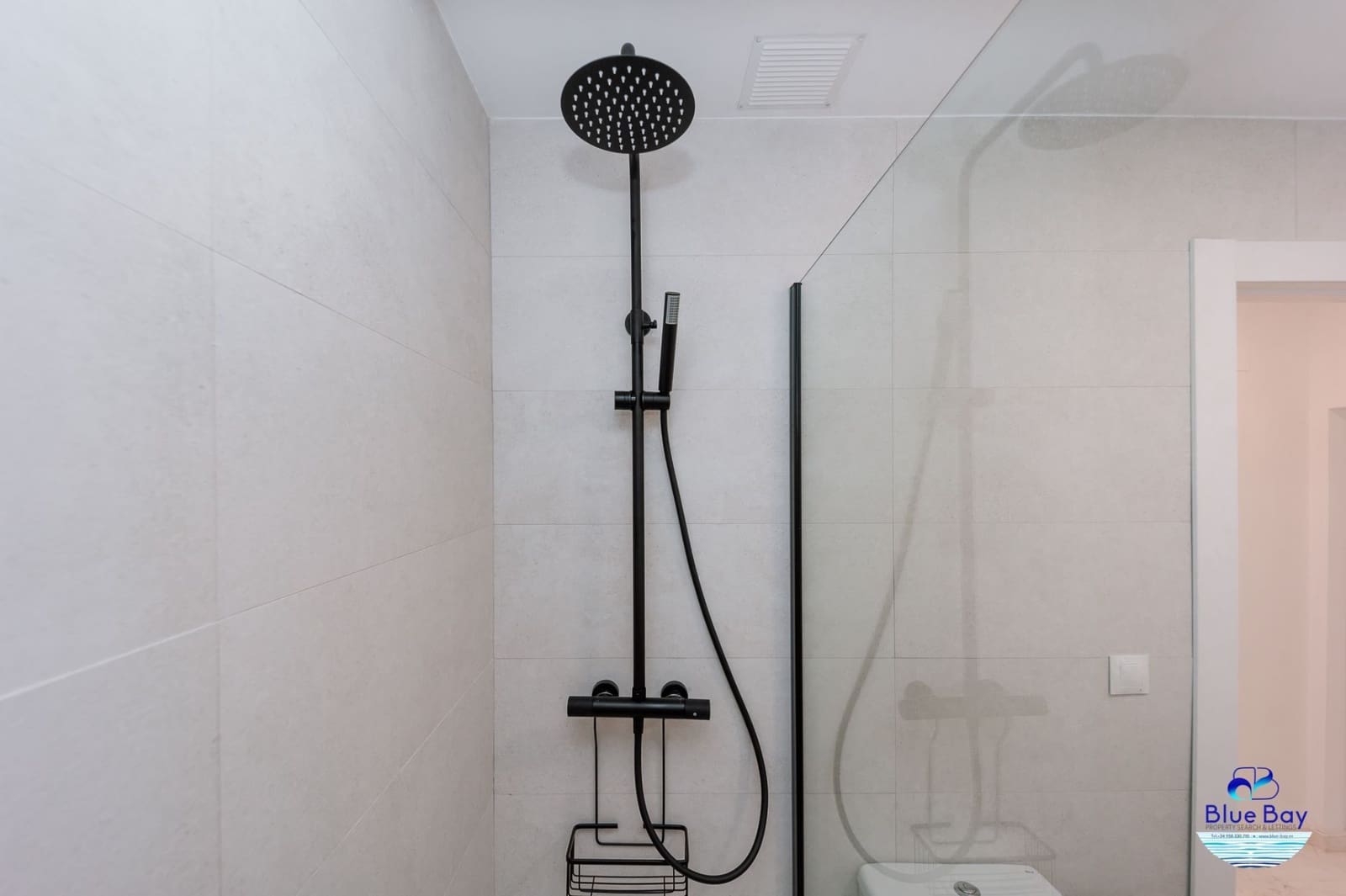 2 bedroom Apartment for sale in La Herradura with pool - € 375,000 (Ref: 8812350)