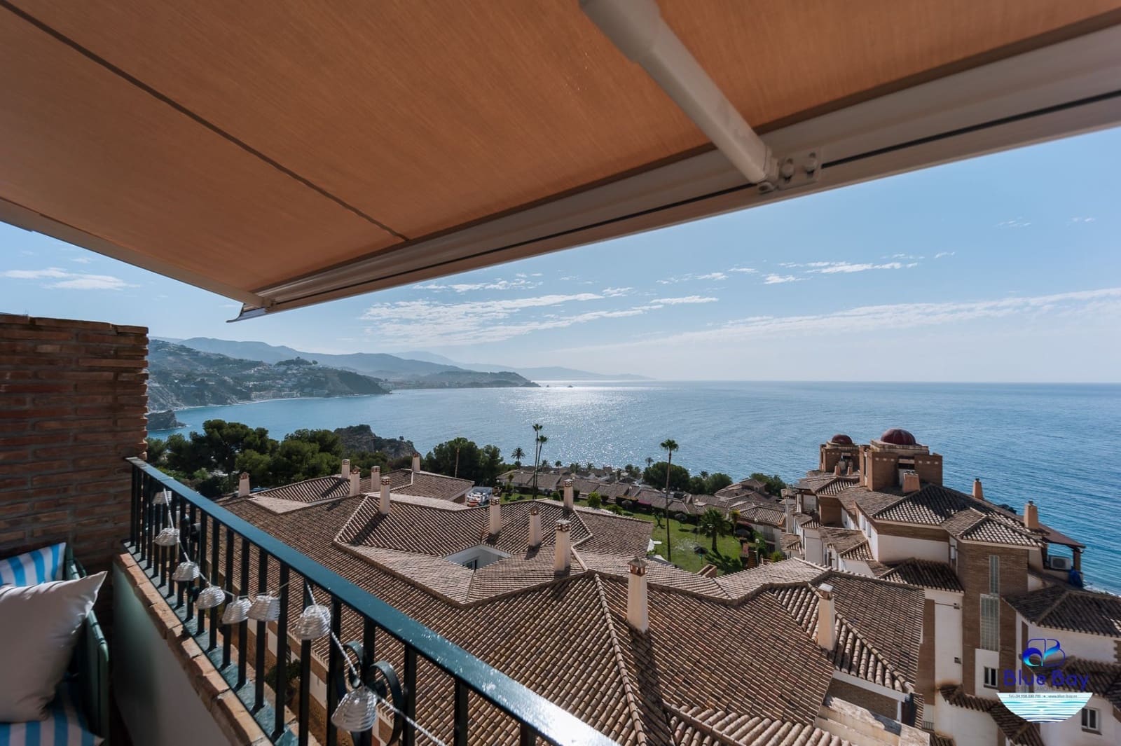 2 bedroom Apartment for sale in La Herradura with pool - € 375,000 (Ref: 8812350)