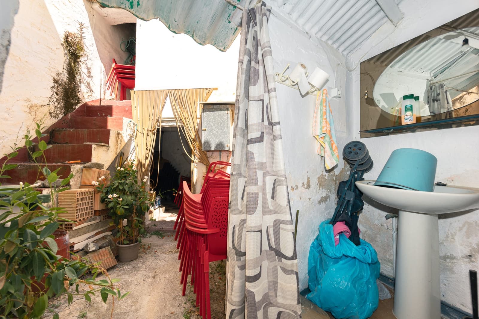 5 soveværelse Byhus til salg i La Herradura - € 265.000 (Ref: 9134005)