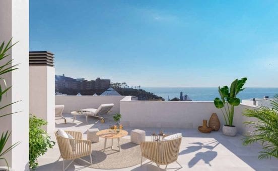 2 bedroom Apartment for sale in Almuñécar with garage - € 344,000 (Ref: 9141319)