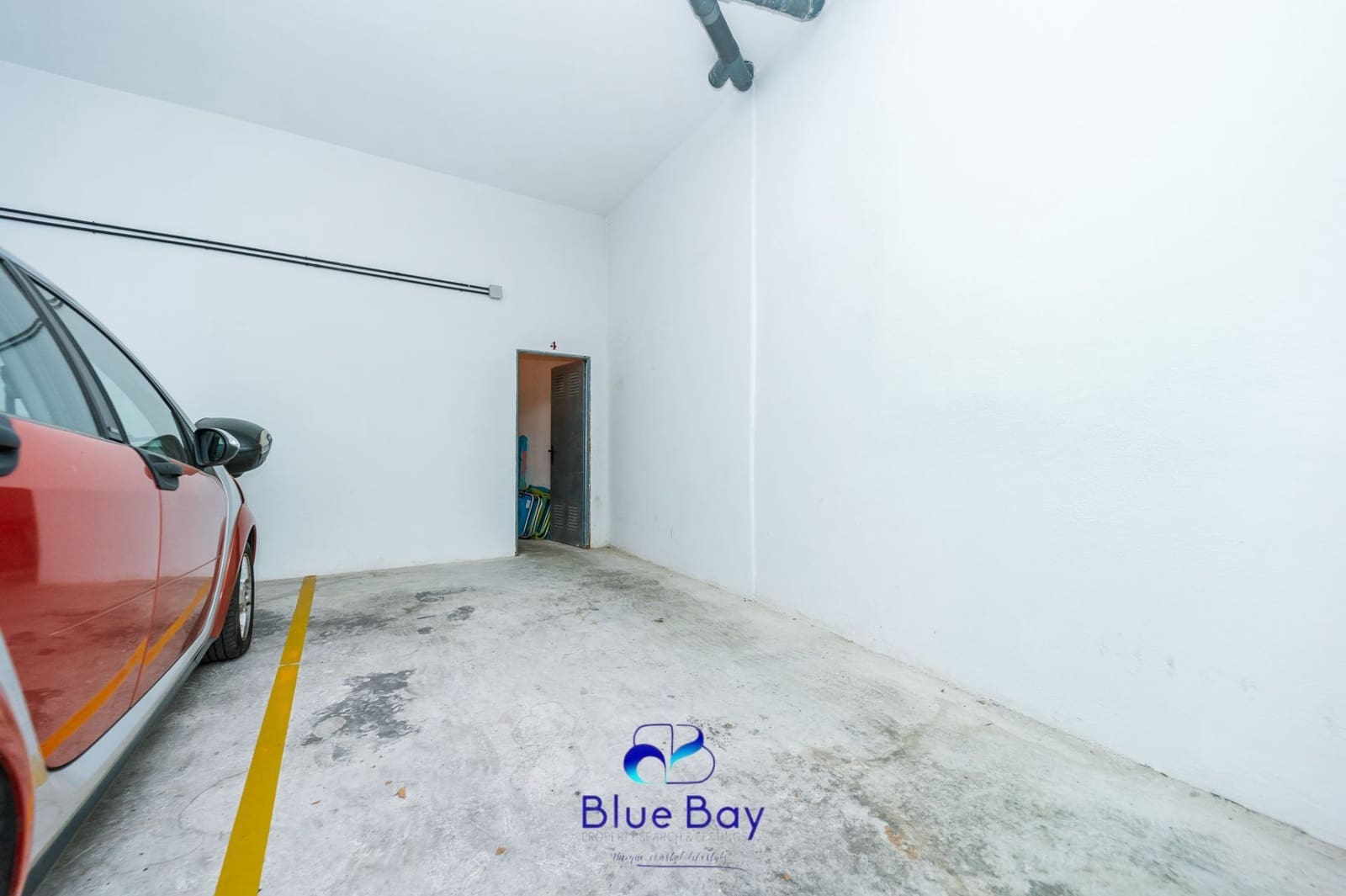 3 bedroom Apartment for sale in La Herradura with garage - € 370,000 (Ref: 9235981)