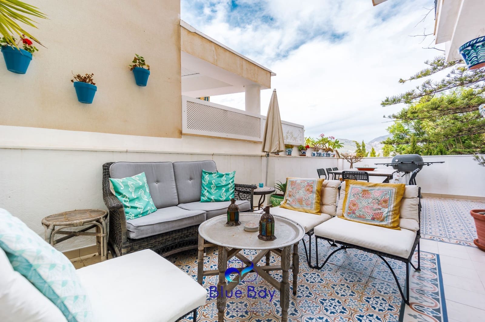 3 bedroom Apartment for sale in La Herradura with garage - € 370,000 (Ref: 9235981)