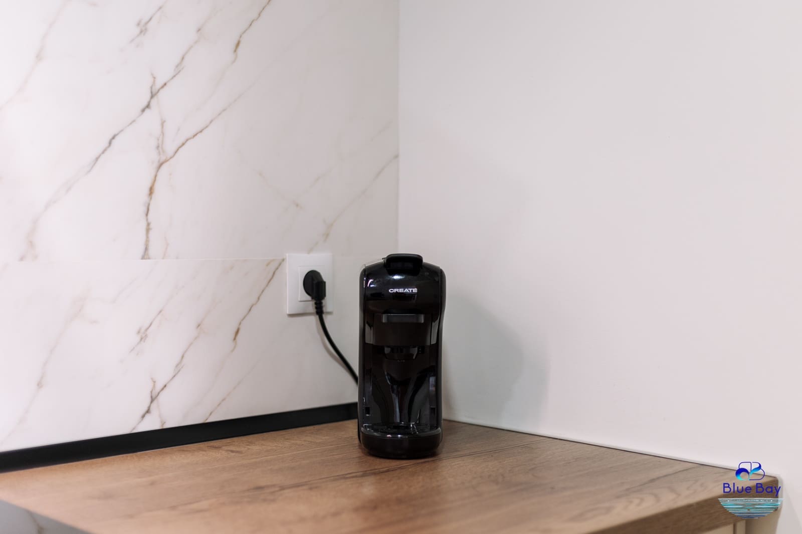 1 slaapkamer Appartement te huur in La Herradura met zwembad garage - € 950 (Ref: 9272072)