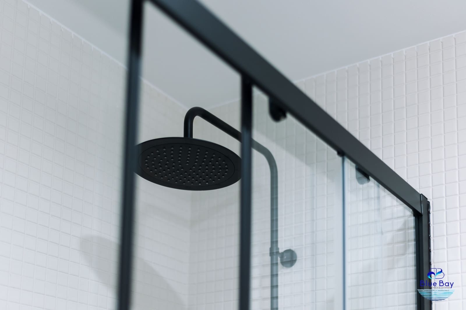 1 slaapkamer Appartement te huur in La Herradura met zwembad garage - € 950 (Ref: 9272072)