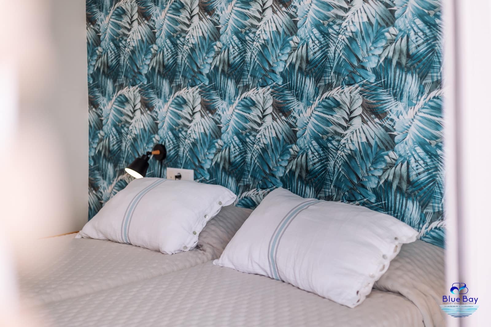 1 slaapkamer Appartement te huur in La Herradura met zwembad garage - € 950 (Ref: 9272072)