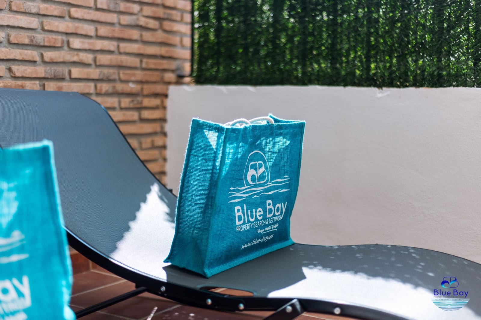 1 slaapkamer Appartement te huur in La Herradura met zwembad garage - € 950 (Ref: 9272072)