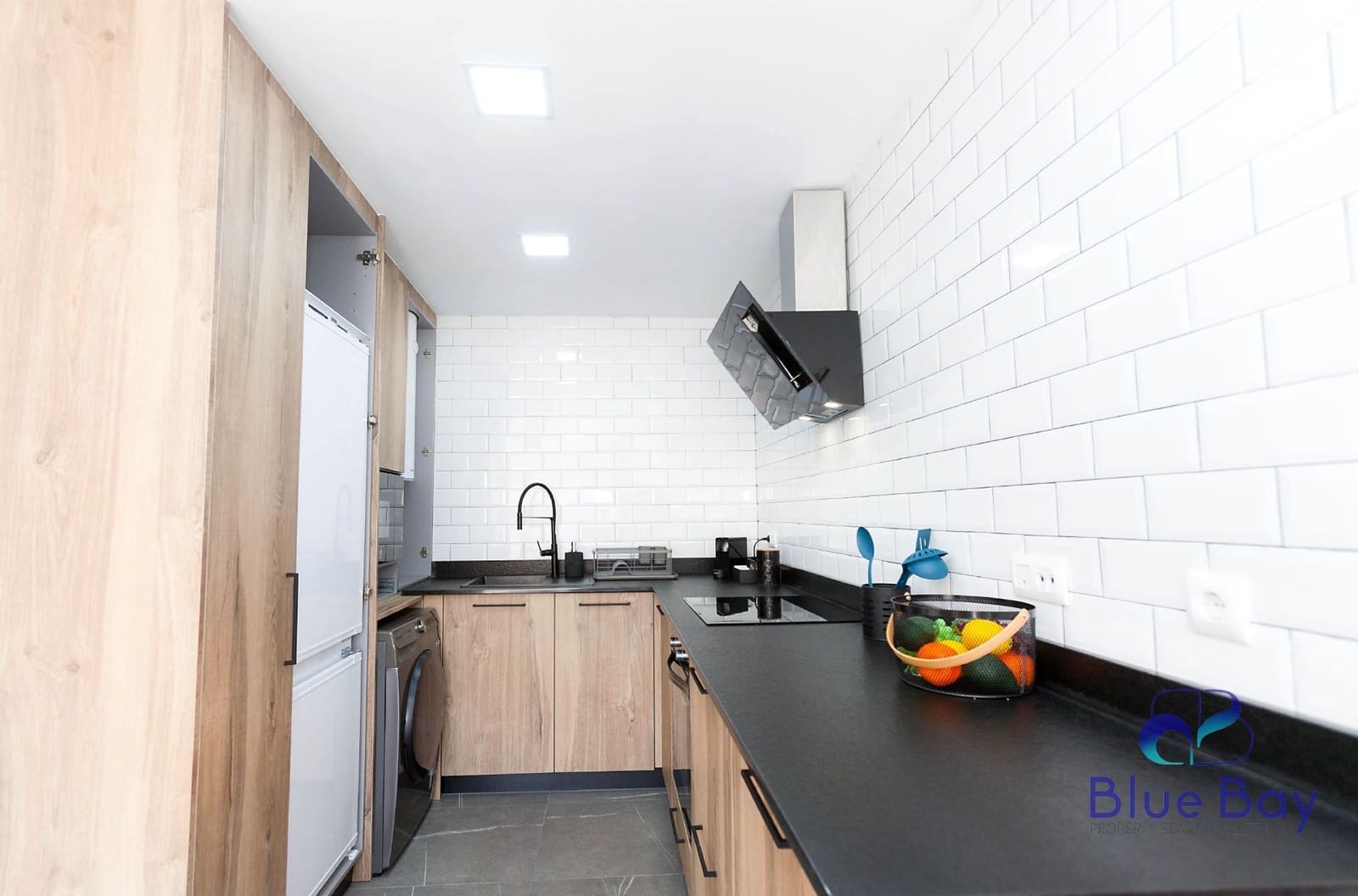 2 sypialnia Apartament do wynajęcia w La Herradura z basenem garażem - 1 400 € (Ref: 9272074)