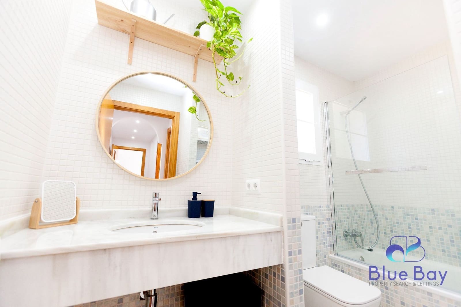 2 sypialnia Apartament do wynajęcia w La Herradura z basenem garażem - 1 400 € (Ref: 9272074)