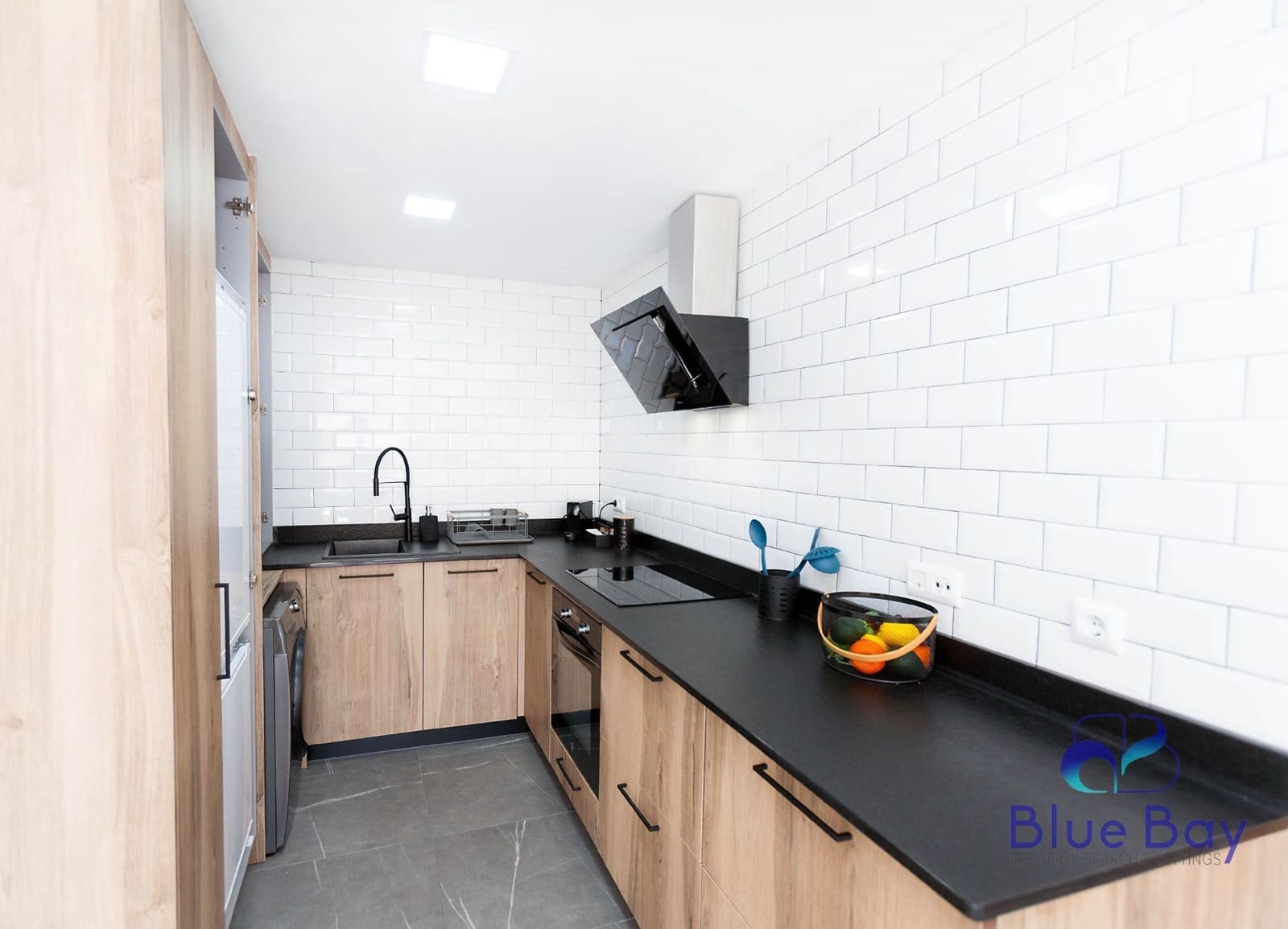 2 sypialnia Apartament do wynajęcia w La Herradura z basenem garażem - 1 400 € (Ref: 9272074)