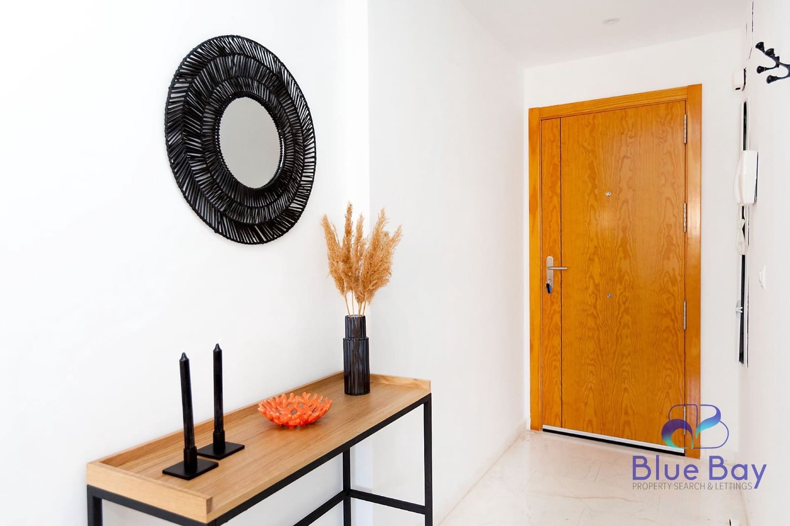 2 sypialnia Apartament do wynajęcia w La Herradura z basenem garażem - 1 400 € (Ref: 9272074)