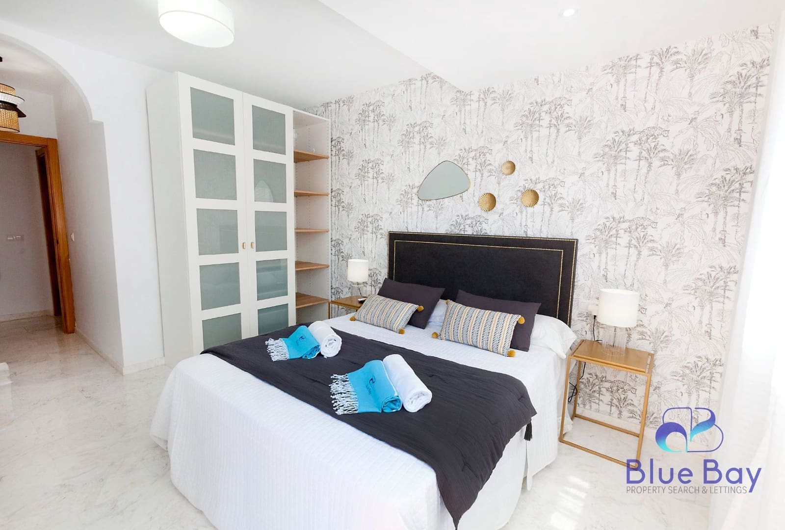 2 sypialnia Apartament do wynajęcia w La Herradura z basenem garażem - 1 400 € (Ref: 9272074)