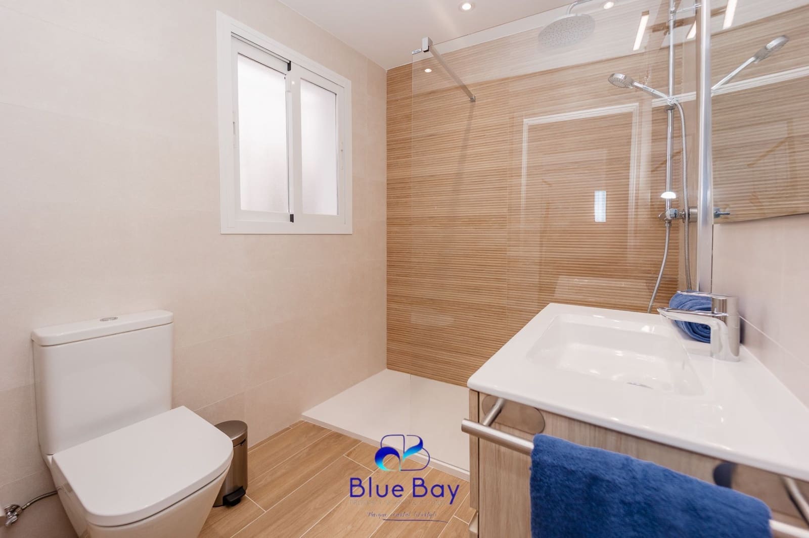 2 makuuhuone Omakotitalo vuokrattavana paikassa La Herradura - 1 150 € (Ref: 9272076)