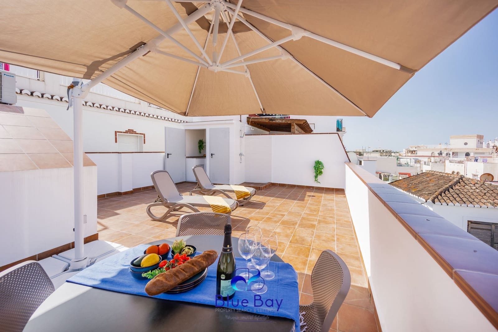 2 makuuhuone Omakotitalo vuokrattavana paikassa La Herradura - 1 150 € (Ref: 9272076)