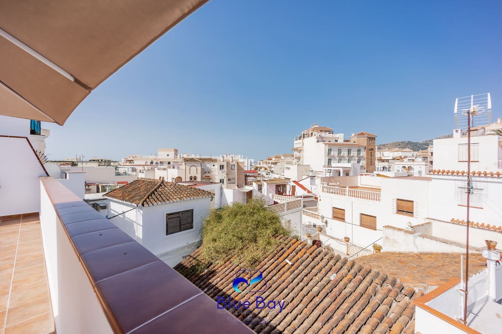 2 makuuhuone Omakotitalo vuokrattavana paikassa La Herradura - 1 150 € (Ref: 9272076)