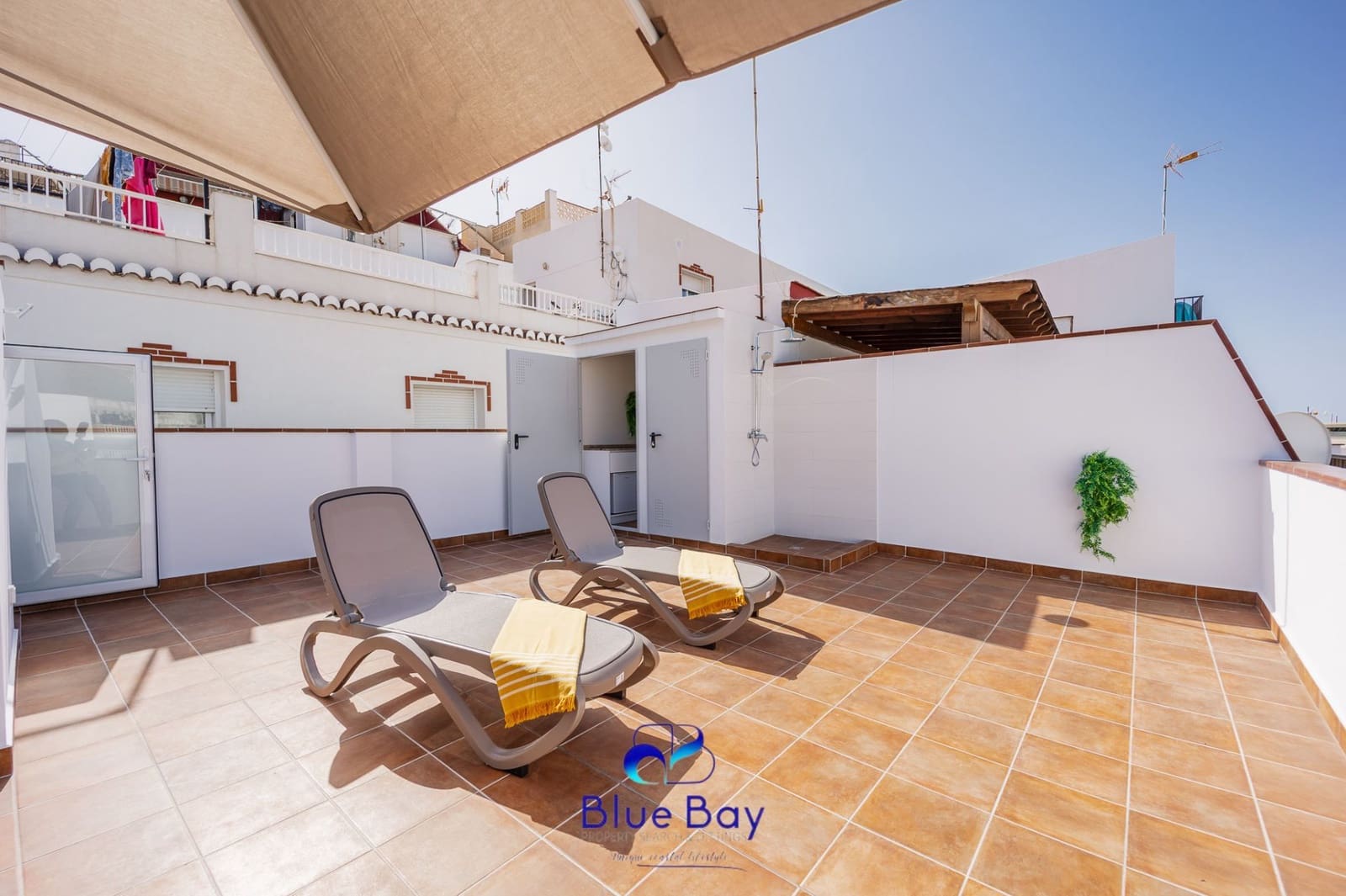 2 makuuhuone Omakotitalo vuokrattavana paikassa La Herradura - 1 150 € (Ref: 9272076)