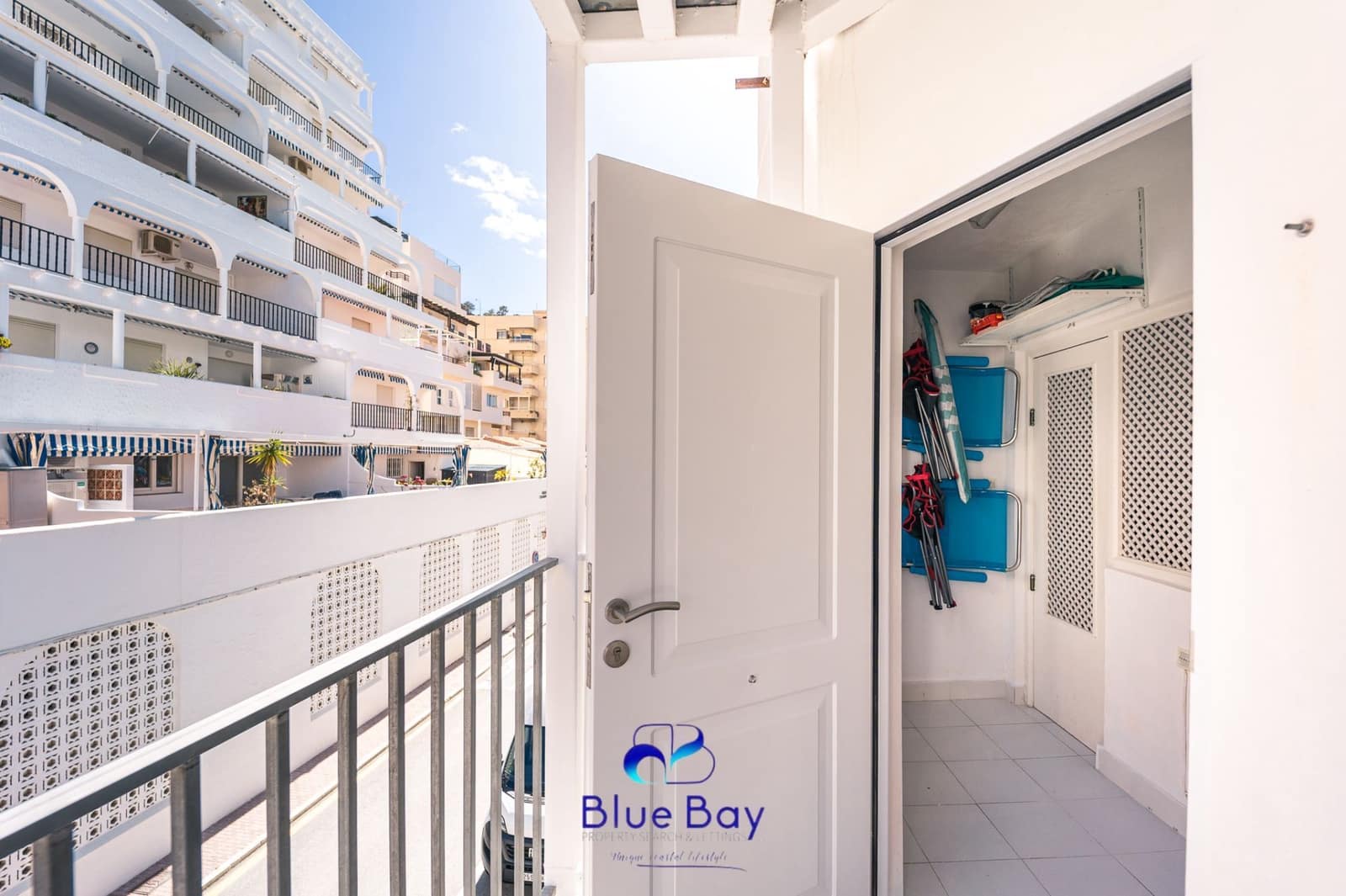 2 bedroom Apartment for rent in La Herradura with garage - € 1,350 (Ref: 9272077)