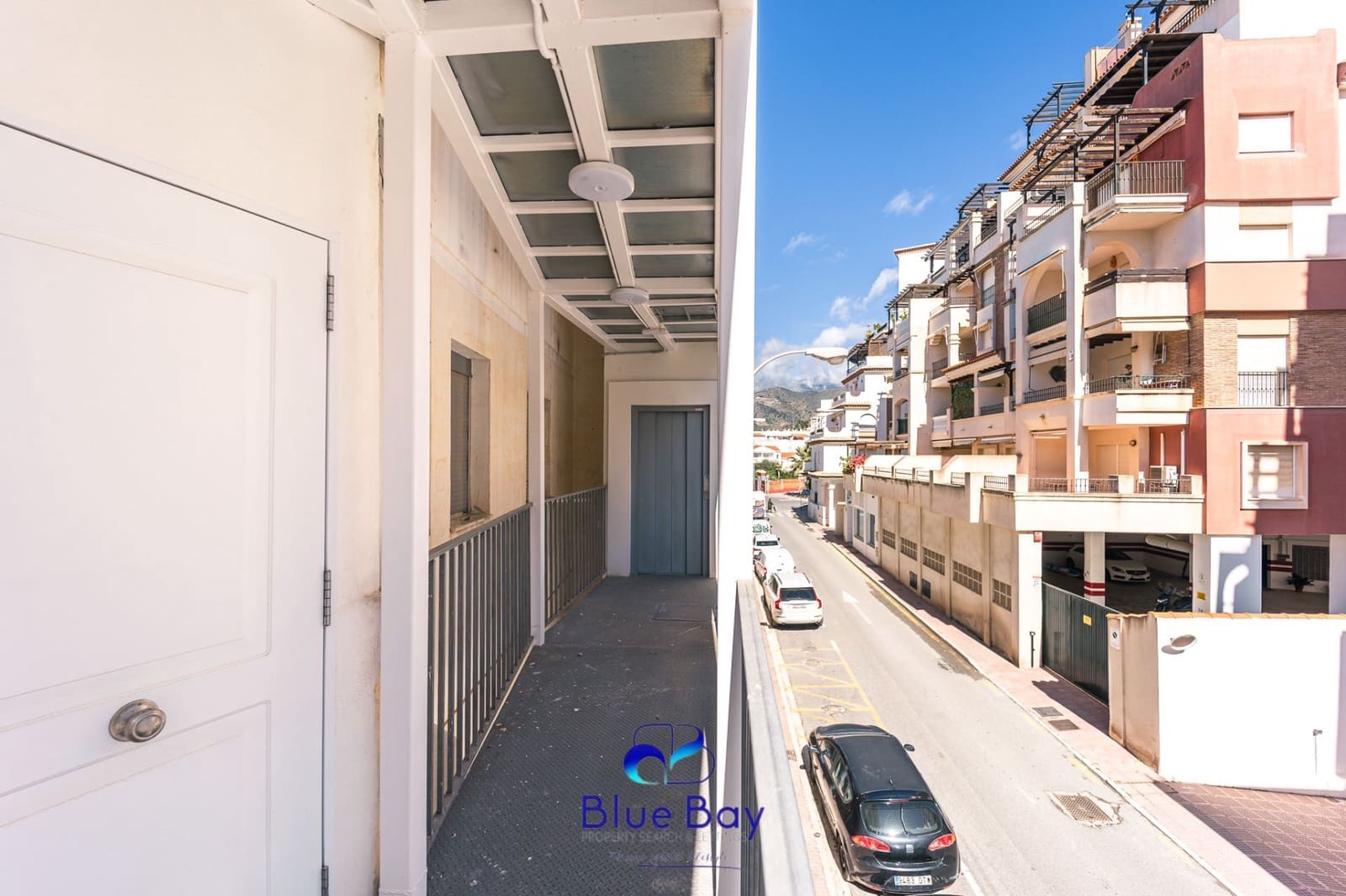 2 bedroom Apartment for rent in La Herradura with garage - € 1,350 (Ref: 9272077)