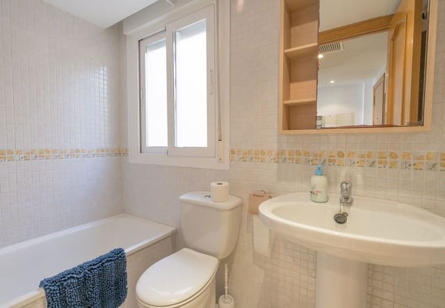 2 soveværelse Lejlighed til leje i La Herradura, Almuñécar med garage - € 1.400 (Ref: 9272078)