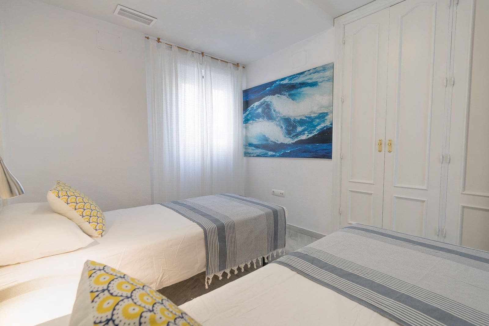 2 soveværelse Lejlighed til leje i La Herradura med garage - € 1.400 (Ref: 9272078)