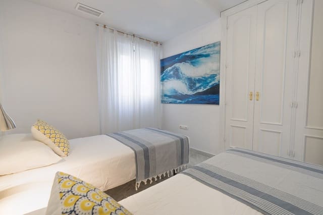 2 soveværelse Lejlighed til leje i La Herradura, Almuñécar med garage - € 1.400 (Ref: 9272078)